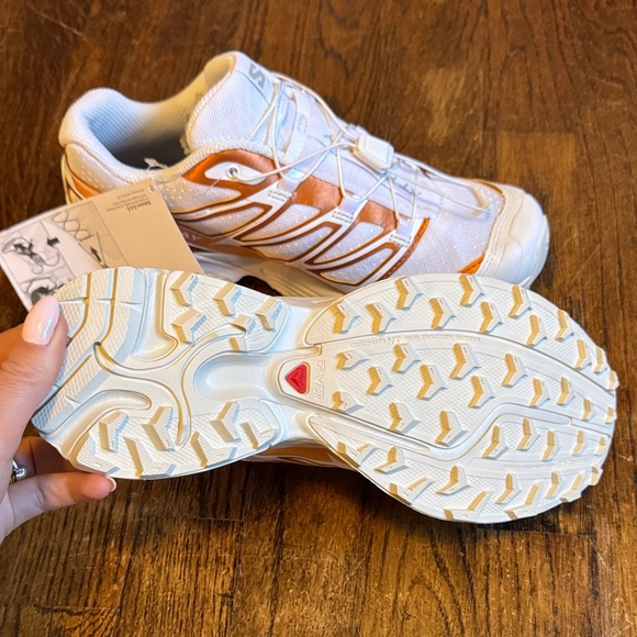 Salomon White and Orange XT Pathway - Picture 3 of 4